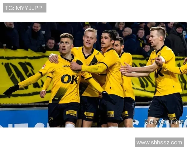 墨尔本胜利与西方联的激烈对决展现足球魅力与团队精神